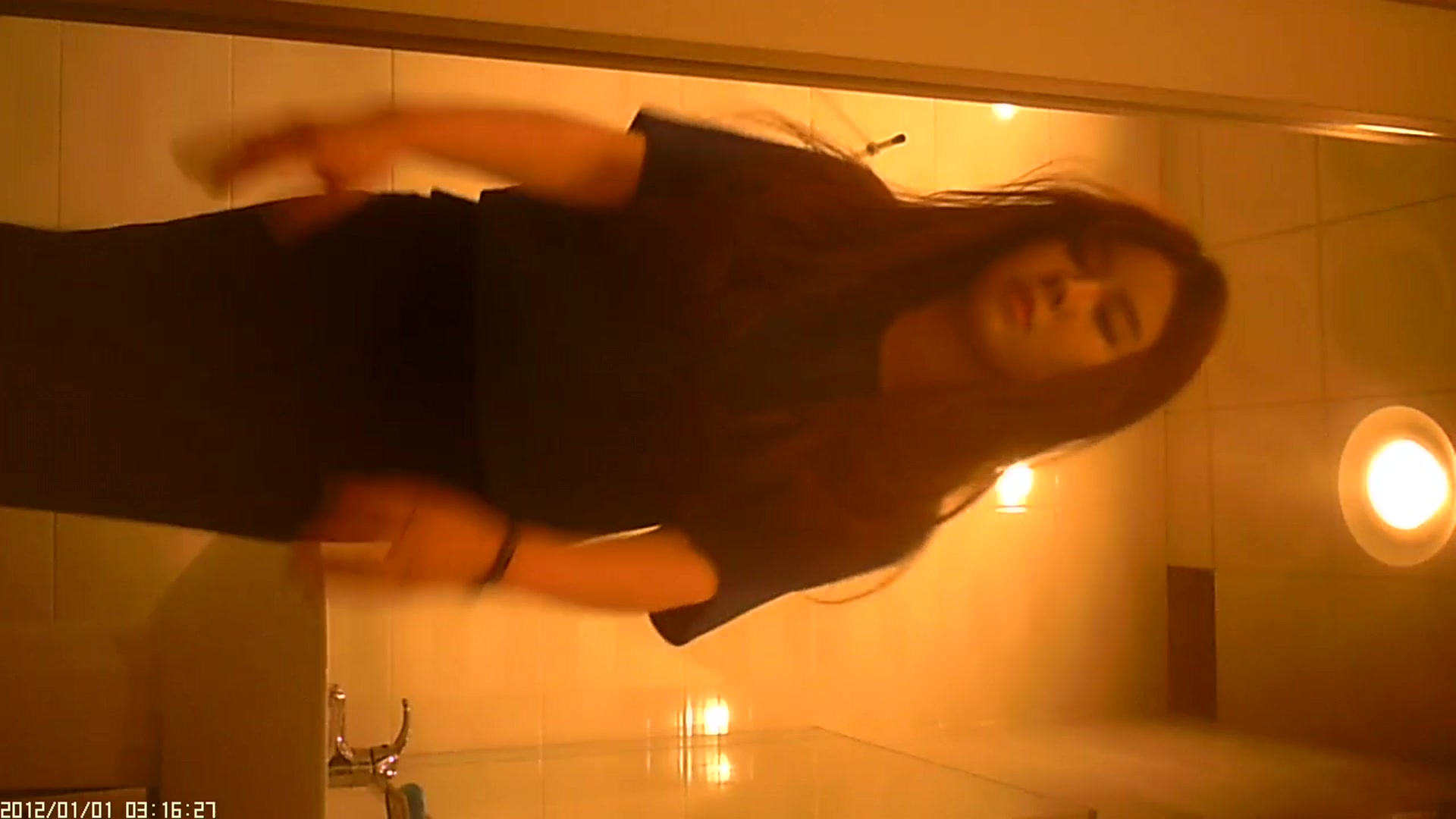 酒店女厕偷拍高颜值好身材美女逼逼肥厚阴毛性感108P高清