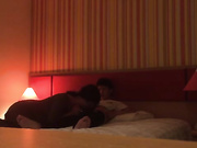 国内高端淑女TS陈梓琳被保安小弟弟干,贴心美妖‘姐姐’为弟弟解衣宽带，深喉舔得很舒服！