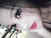 超级诱惑TS刘卡思 ,约炮鲜肉 舔蛋蛋吃龟头，掰开菊花让鲜肉棒往里捅 挑逗他自己打飞机 射了深情舌吻 伴奏音乐！