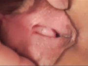 歪神贺新年无套内射身材保养得不错的房东少妇姐姐对白搞笑720P高清无水印