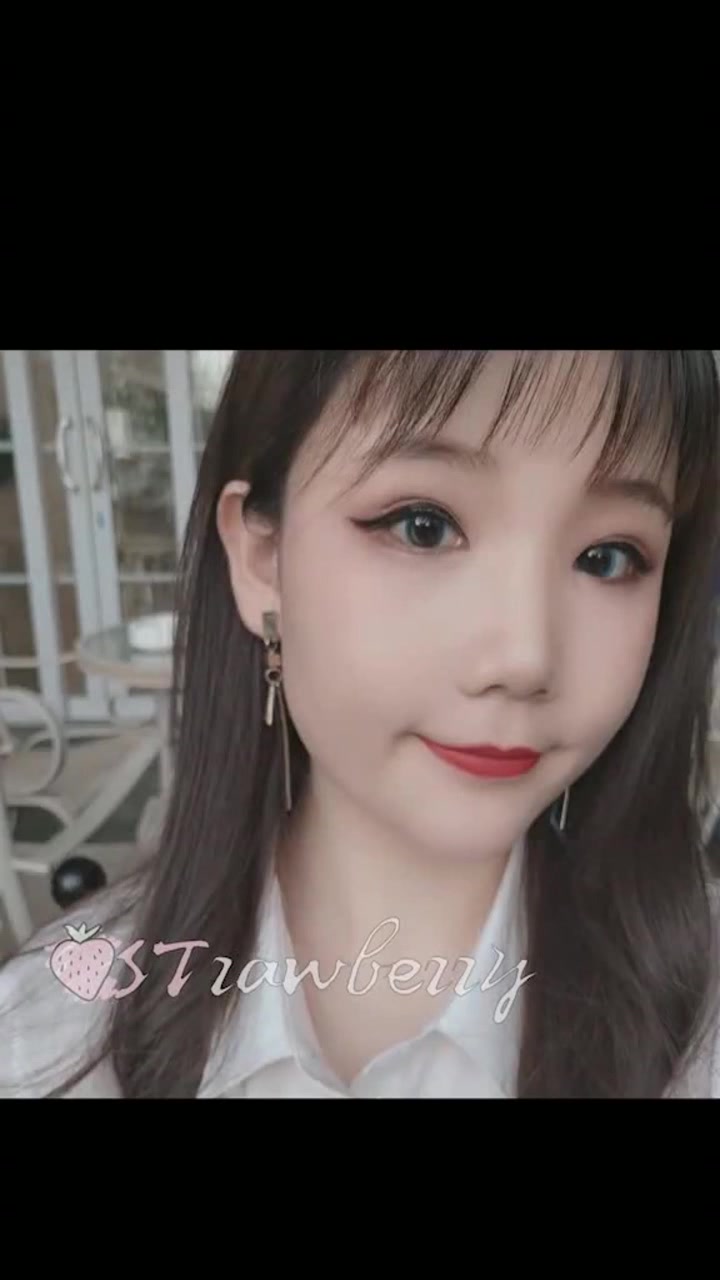 【网曝门事件】某大学外语系花分手后性爱私拍被渣男友流出 圆挺爆乳 女上骑乘 性感媚惑 完美露脸 高清720P原版无水印