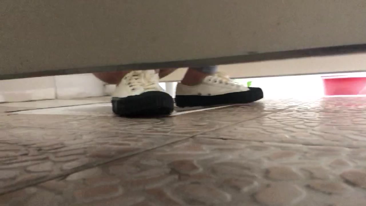 女厕所 女流液体