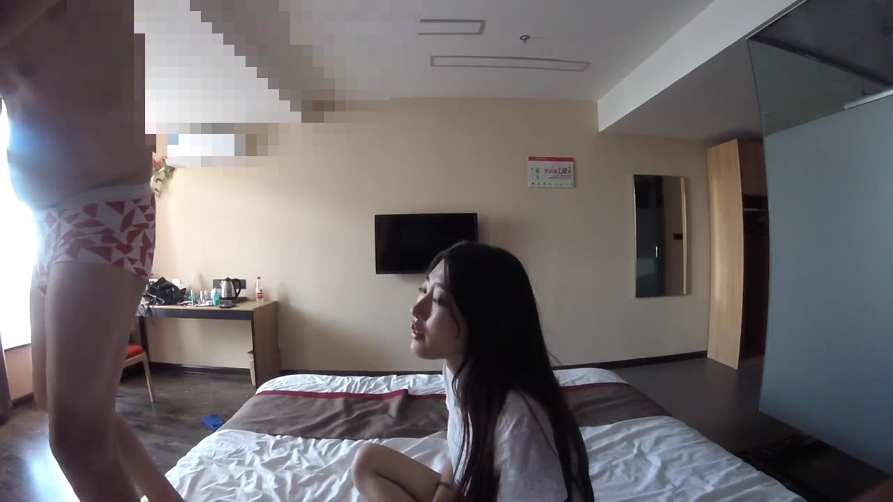 富二代酒店大战高颜值艺校拜金美女身材纤细性感吃屌的样子太销魂还给毒龙啪啪啪搞的她尖叫720P高清原版