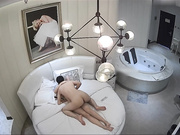 监控偷拍这次赚大发了模特级身材的美女和男友酒店开房