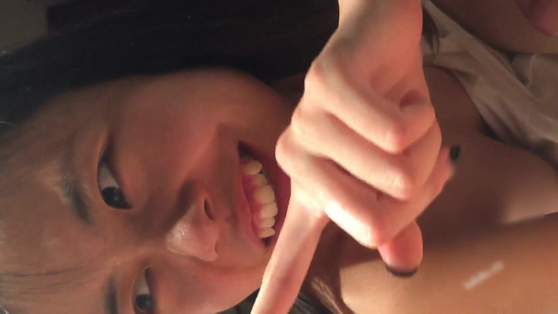 广东某理工大学苗条大奶大三美女班花生日与男友开房 嫩穴被大鸡操出水来