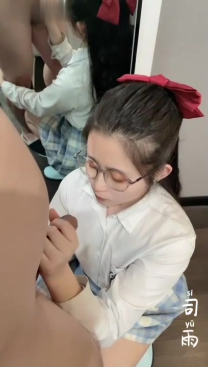 司语女神学生制服诱惑口活