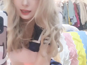 JK学生妹诱惑自慰（有人认得这是谁吗）