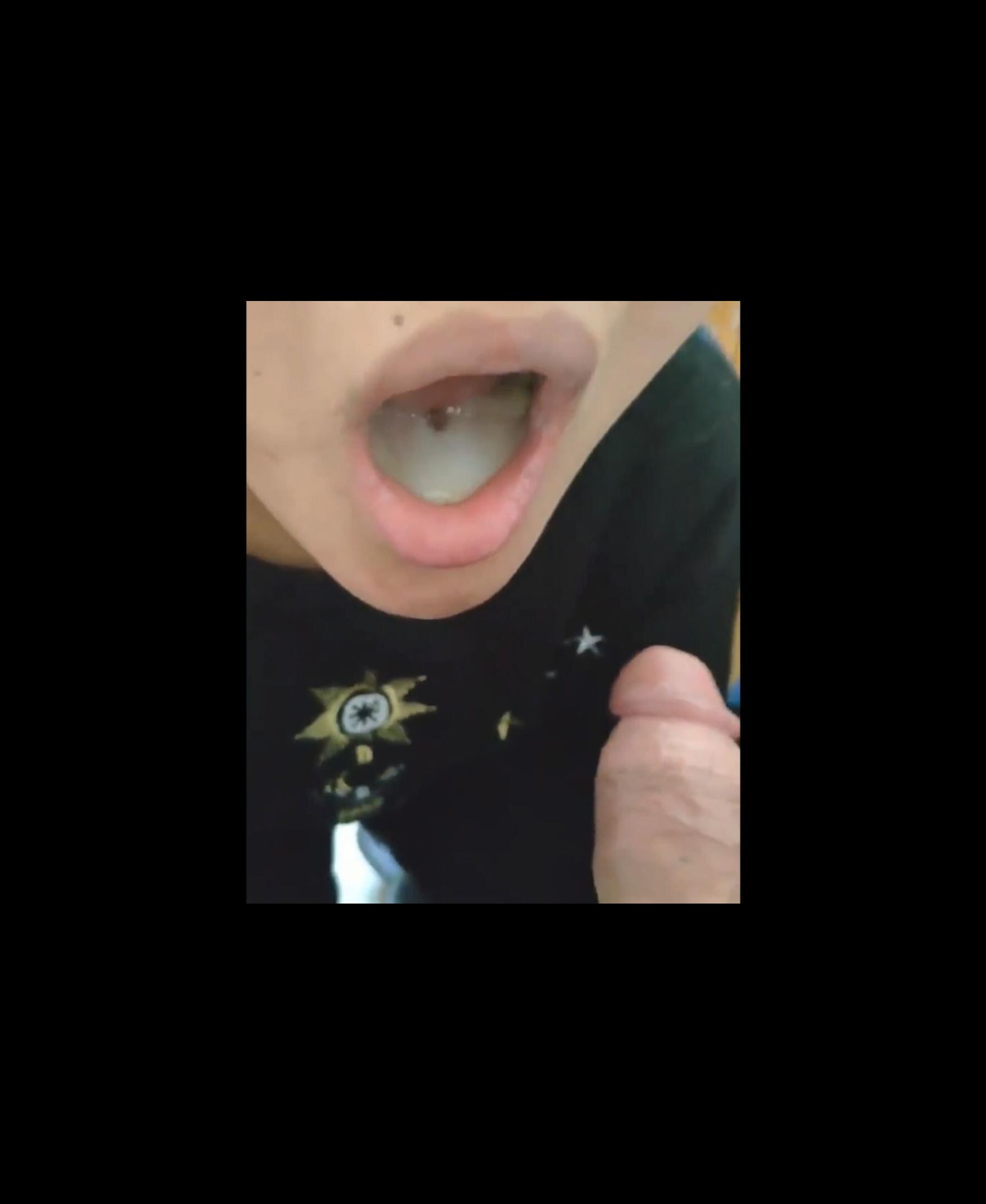 再次约雷陈田会所里面的小嫩妹陈莉给我口爆吞精