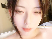 极品网红女神浴缸湿身诱惑无毛骚穴洞洞被扣大