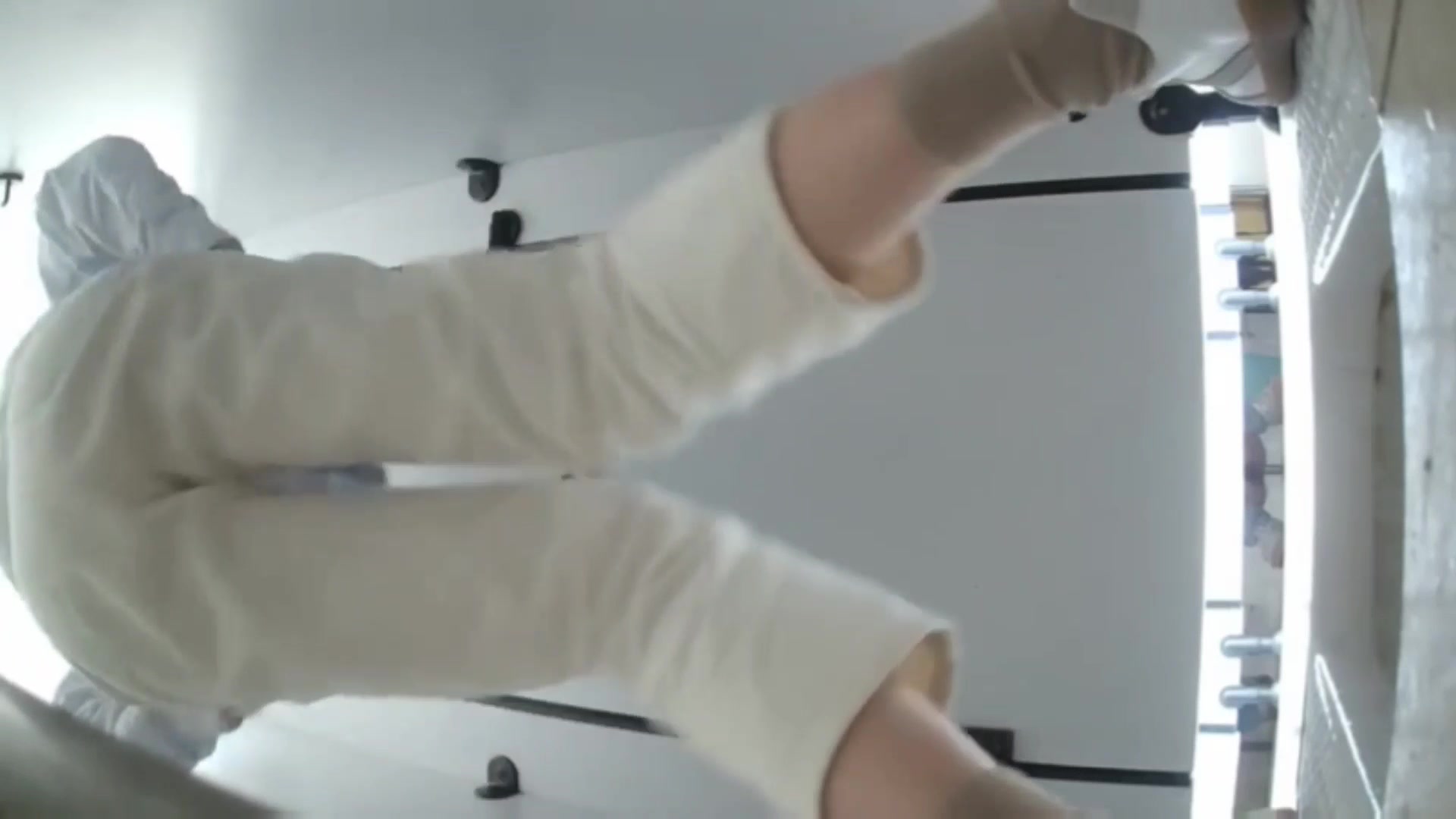 某高校厕所偷拍06