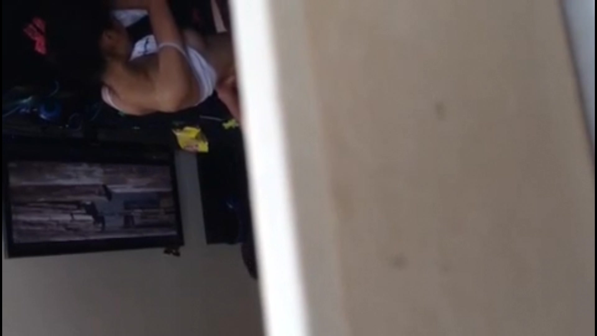 精品推薦 冒死用手機拍攝到的網吧包間裏的小情侶激情啪啪 各種體位操得有點猛啊 1080P原版高清