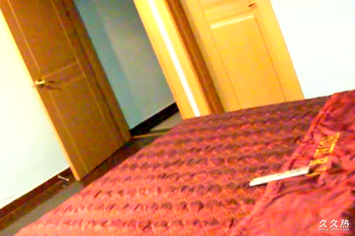 乳房嫩白人又靓	暗拍炮全程1