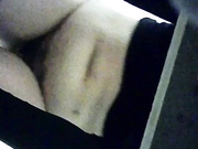 偷拍小舅媳妇上厕所