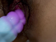 超大号肉棒都满足不了老婆怎么办