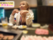 [破解]BLK-558 ヤリモクFriends 01 マッチングアプリで出会ったヤリマンギャルと酒飲みまくって大潮吹きストロングセックス！！ - 1of5