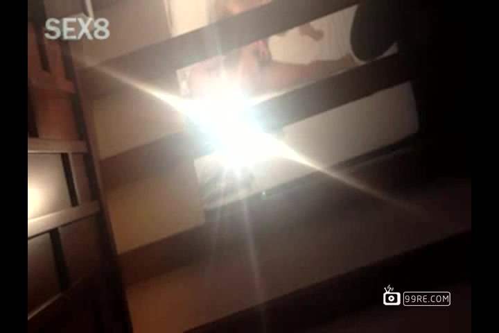 骚女同学一枚，某外企文职[