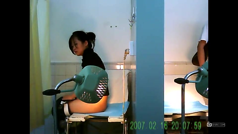 县城中医药妇科检查第4季时髦姐姐四处望腿发抖