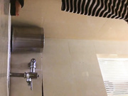 厕所露脸偷拍系列