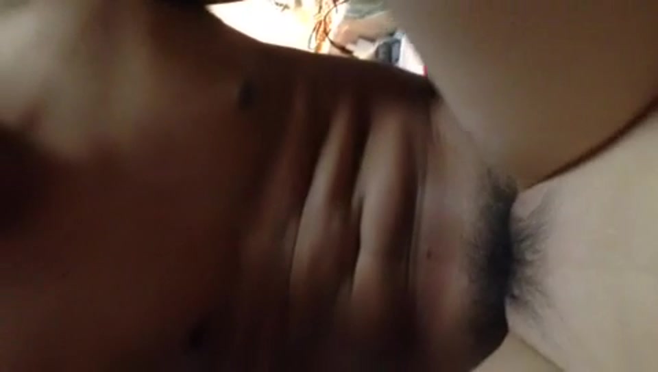 长的非常像奶茶妹妹的美女 宾馆被插 身材白嫩 叫声销魂