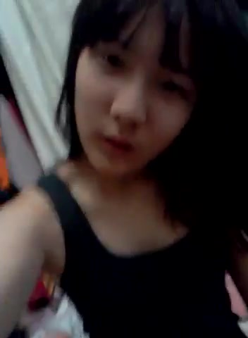 高中小美女，鲍鱼真嫩