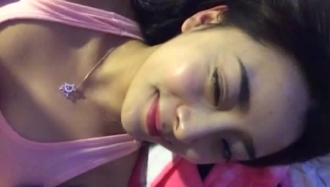 寂寞骚逼求操,大家一起操死她