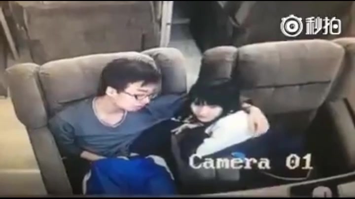 初中生口交，最后还射嘴里了