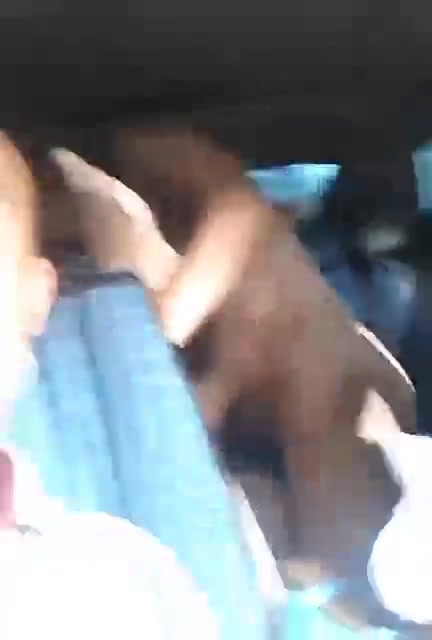 和朋友一起车震