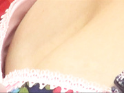 内衣展主办方故意挑一些大罩杯胸罩给模特穿 让模特乳头走光以此增加人气