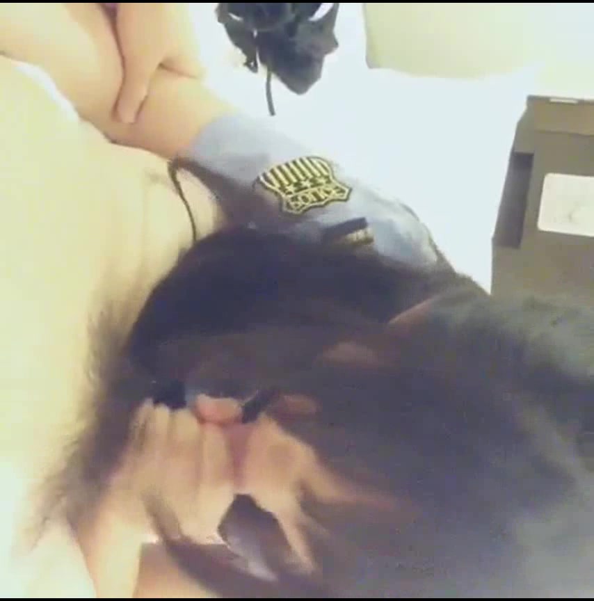 撸管精品：超嫩的极品萝莉型美女穿情趣制服与富二代男友大玩各种性爱自拍，场面火爆，嫩的不要不要的,