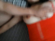 湖南興化大奶騷妻李珊珊在家中3P,壹邊口交壹邊被人幹