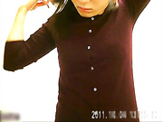 美容院更衣室偷窥换衣服的技师和美妇,清一色的丰腴大奶子看得鸡动不已