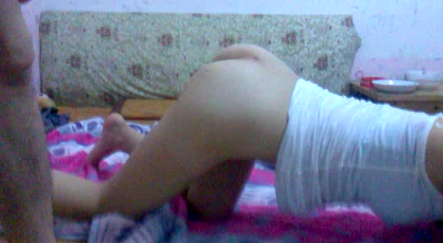 出租房艹女朋友 骚的样子让我