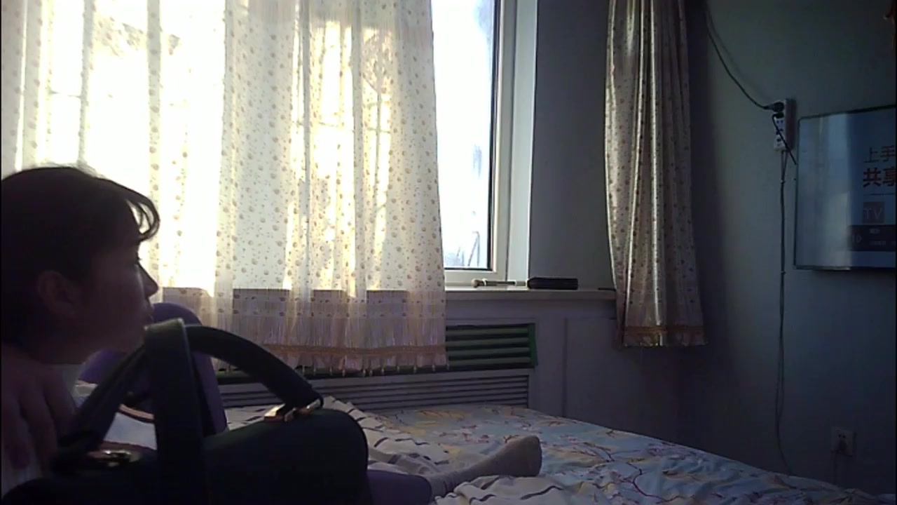 三贱客之牛奶哥搞完朋友的老婆再搞人家上大二的女儿720P高清无水印