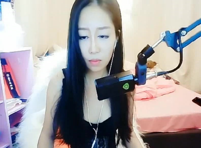 一坊精品美女自拍身材很不错的视巨乳主播激情自慰喜欢的不要错过