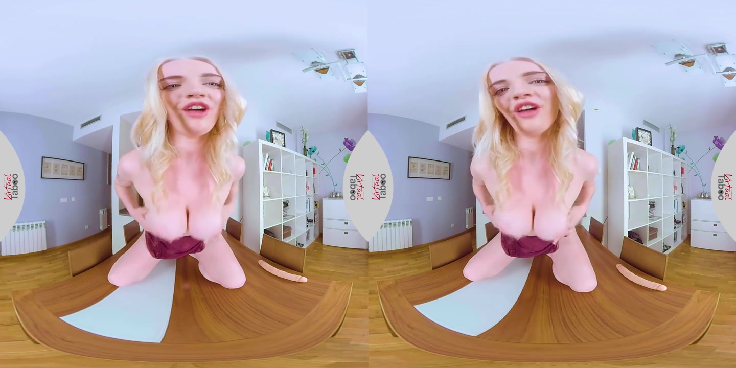 Busty daughter Carly Rae feeding her hungry twat