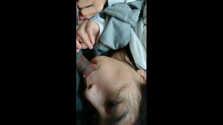 网红少女小鸟酱多人系列4一根屌被两个极品嫩妹纸服侍到射精太享受了1080P超清